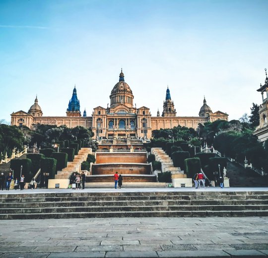 Туры в Барселону 2025 - цены на путевки в Испанию из Москвы от туроператора Tez Tour