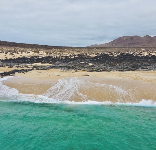 Туры на Канарские о-ва Лансароте 2025 - цены на путевки в Испанию из Москвы от туроператора Tez Tour