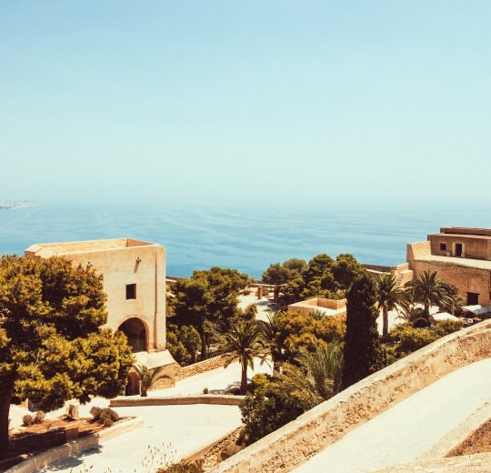 Туры в Испанию 2025 из Москвы - цена на отдых от туроператора Tez Tour